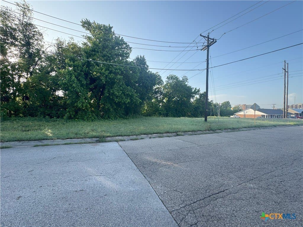 0.65 acres in Bell County - photo 3