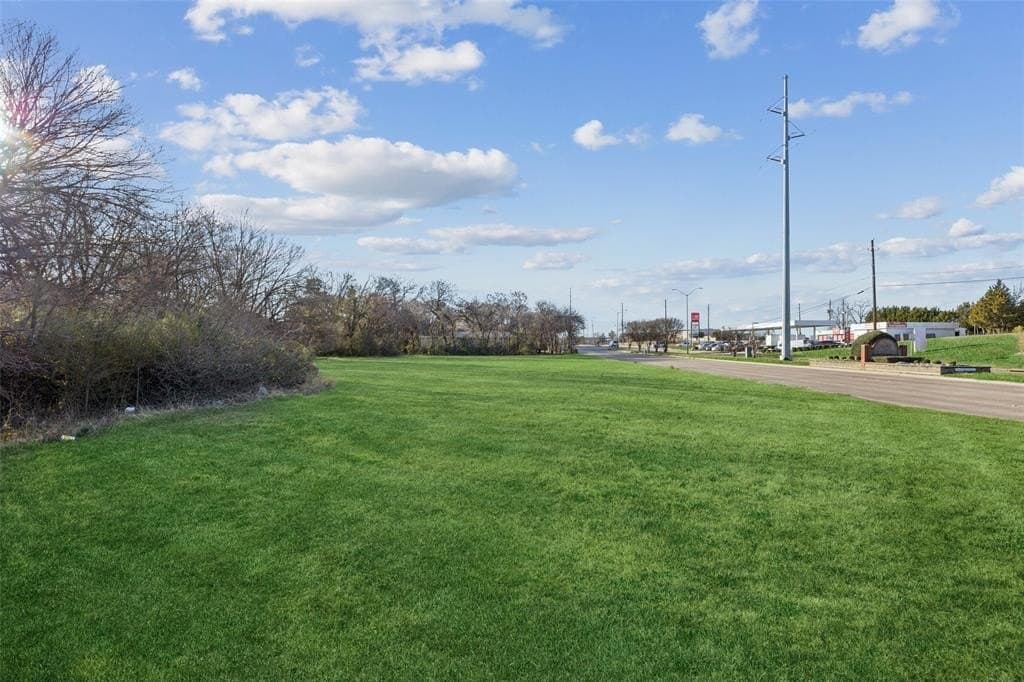 0.31 acres in Dallas County - photo 5