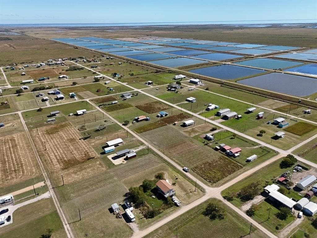 0.23 acres in Palacios, Texas - photo 15