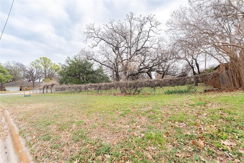 0.34 acres in Tarrant County - photo 3