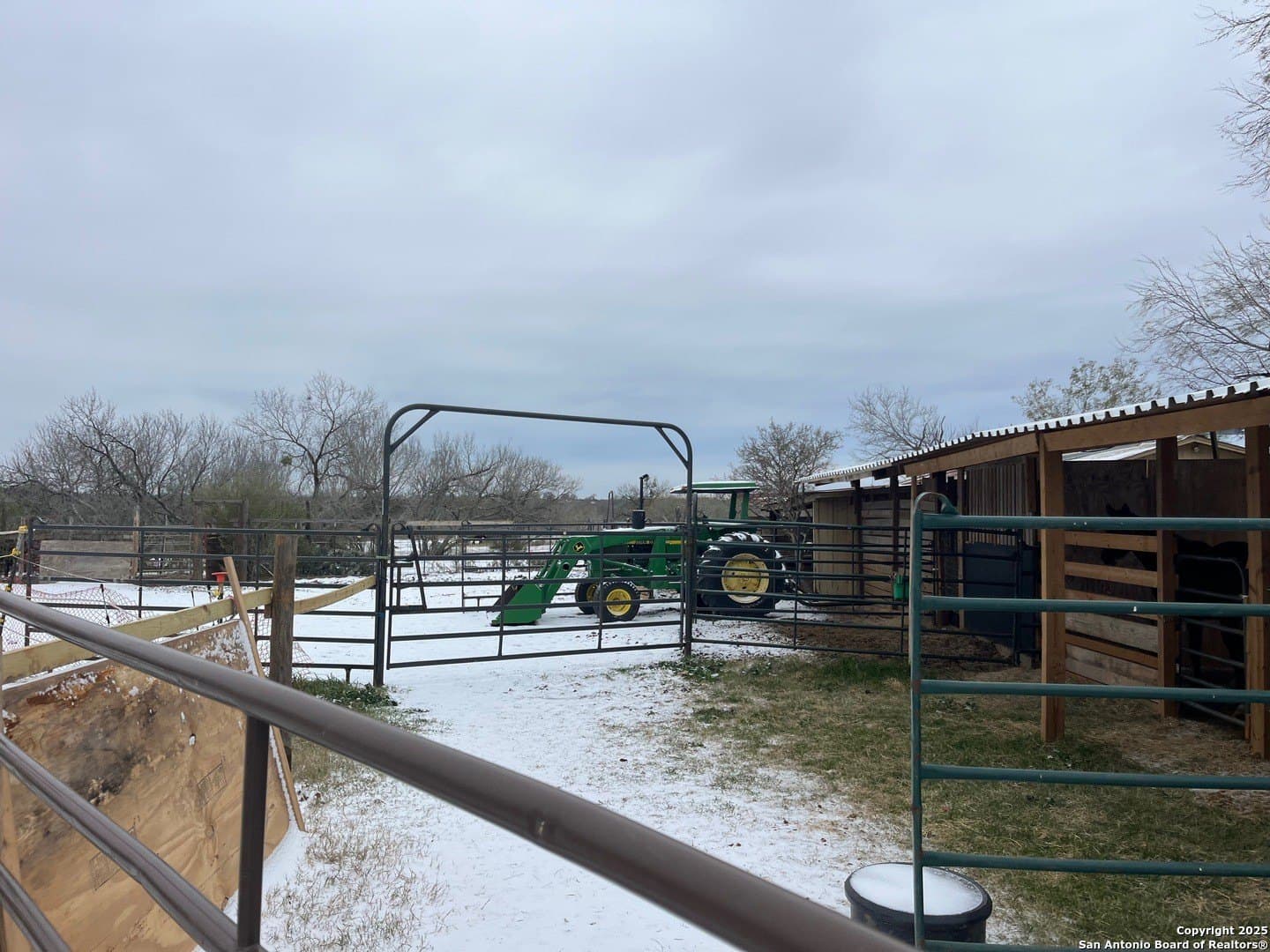 17 acres in Bexar County - photo 6