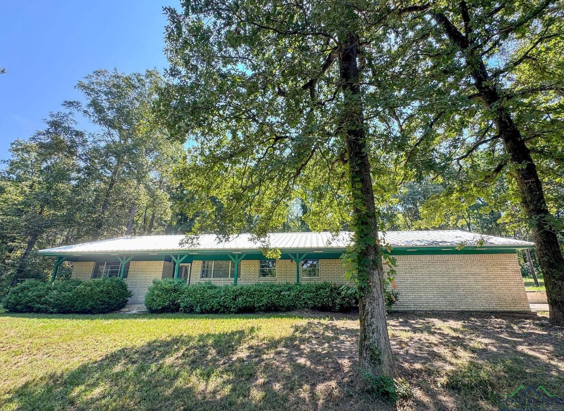 140 MA County Road 3312