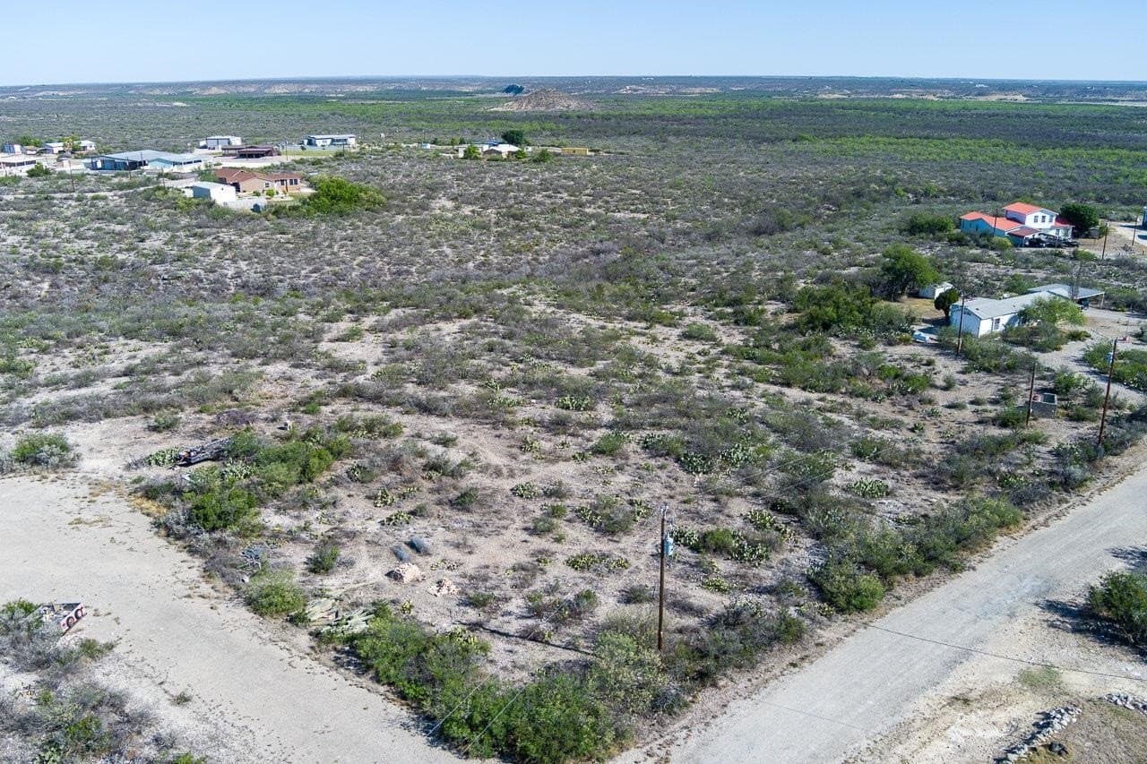 1.36 acres in Val Verde County - photo 3