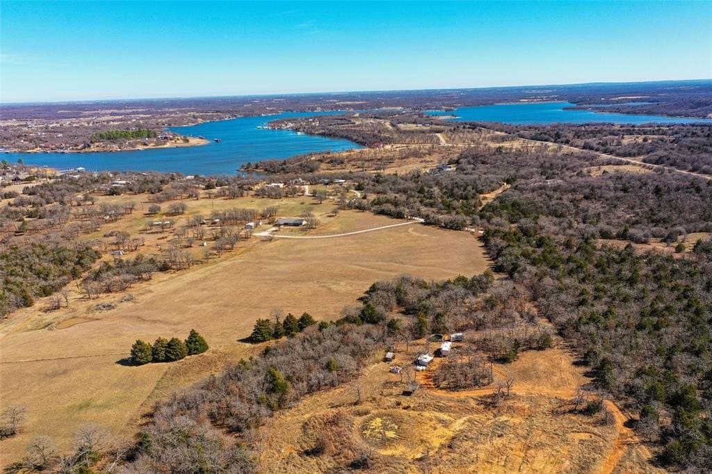 10 acres in Montague County - photo 14