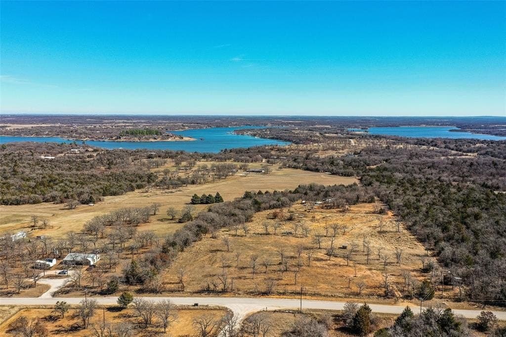 10 acres in Montague County - photo 7