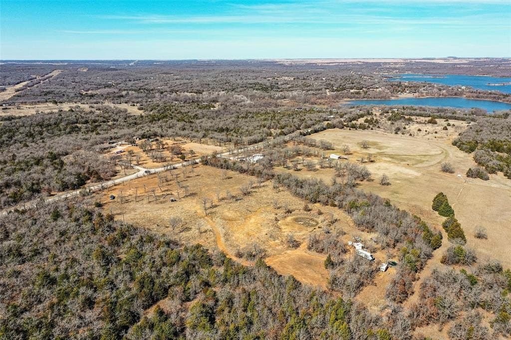 10 acres in Montague County - photo 10