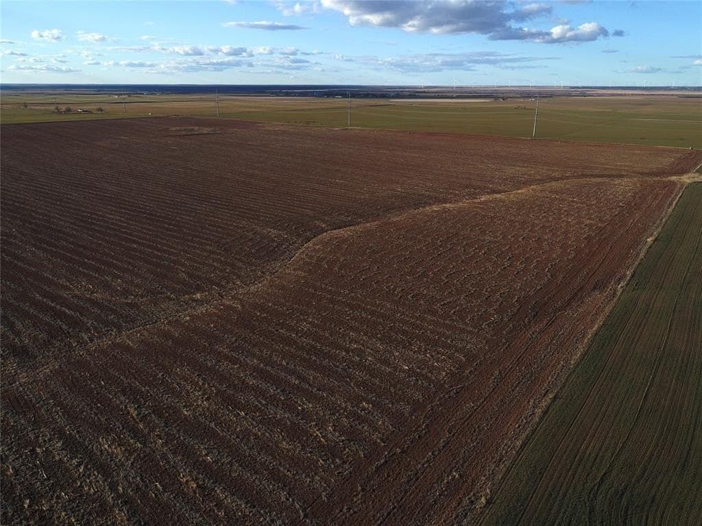 160 acres in Knox County - photo 4