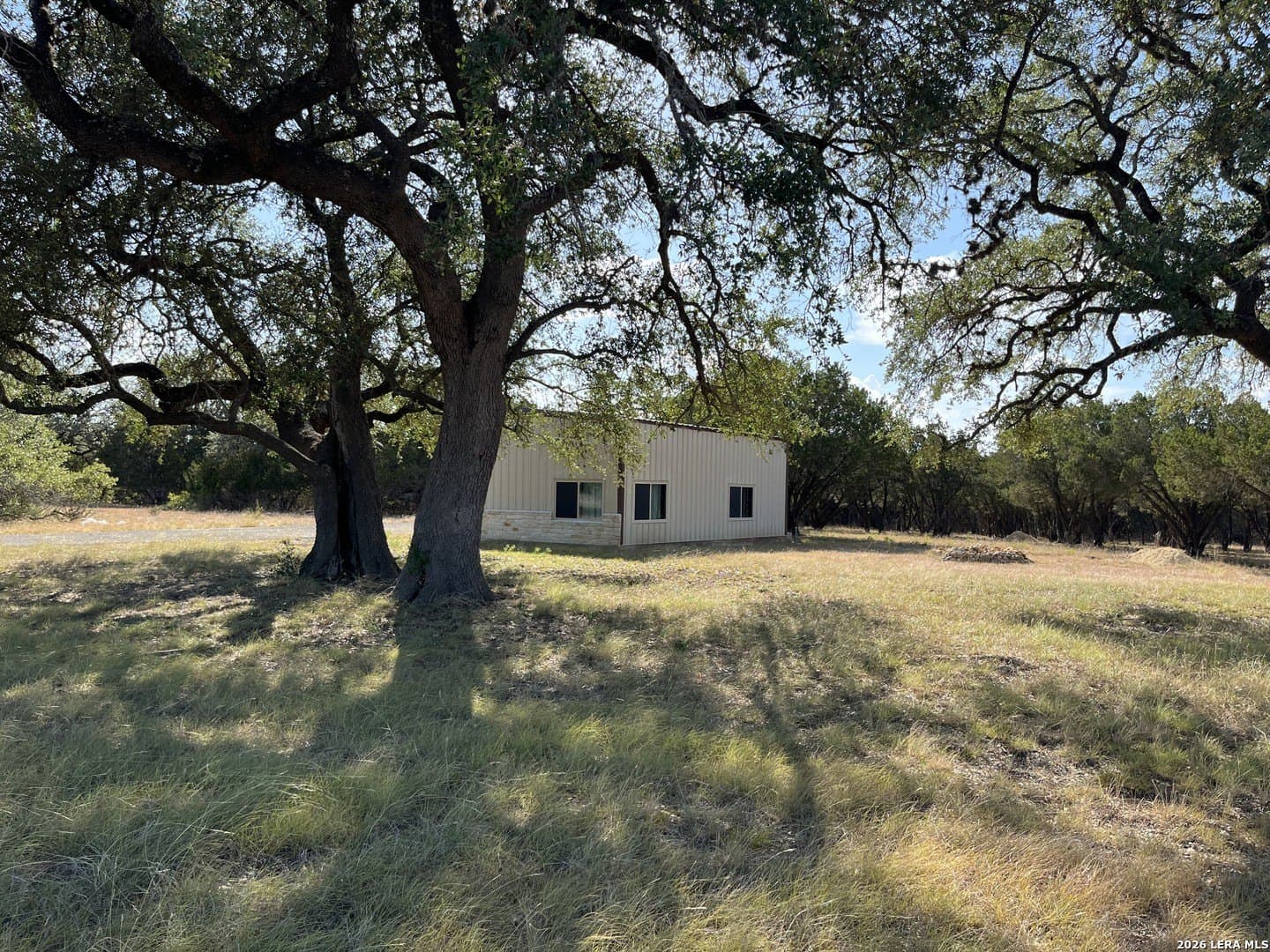 2 acres in Bandera County - photo 23