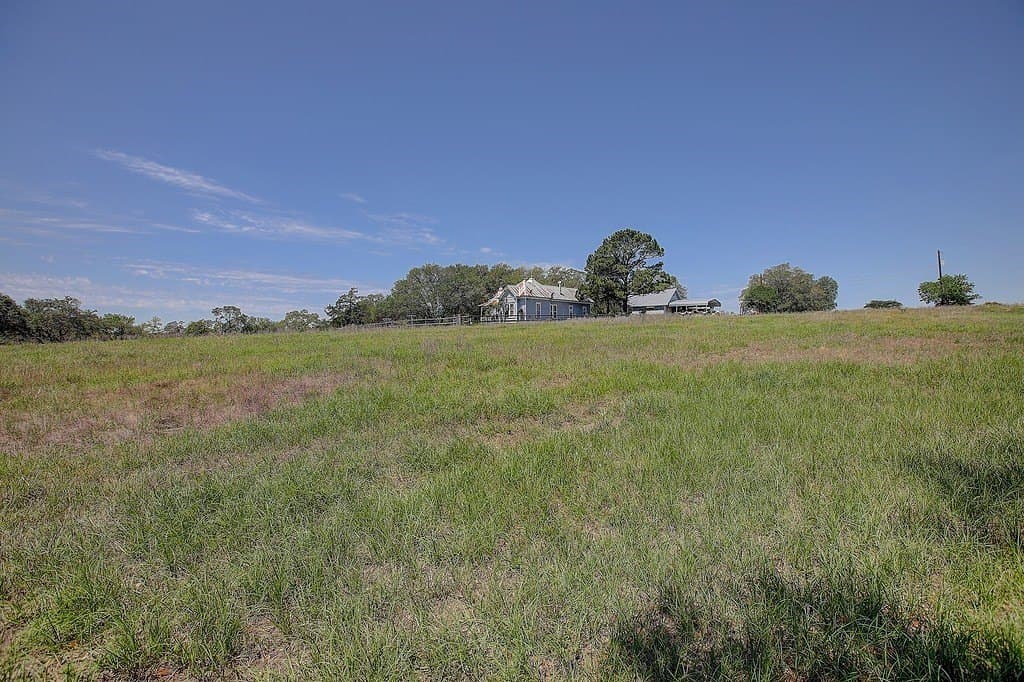 100 acres in Fayette County - photo 5
