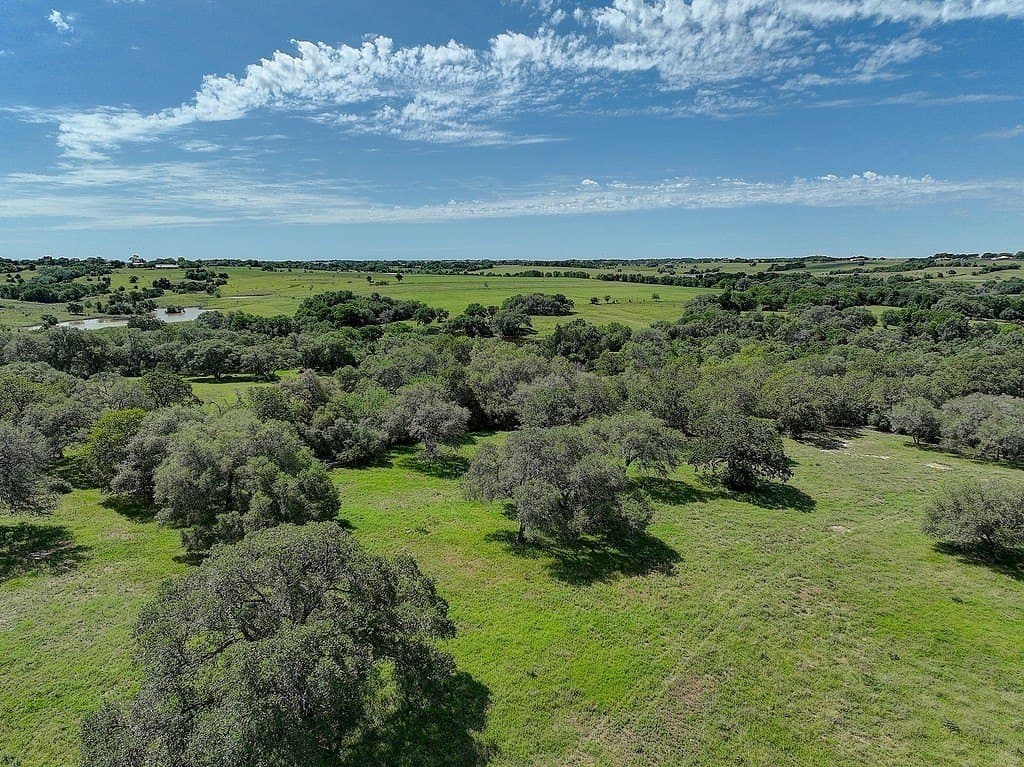 100 acres in Fayette County - photo 3
