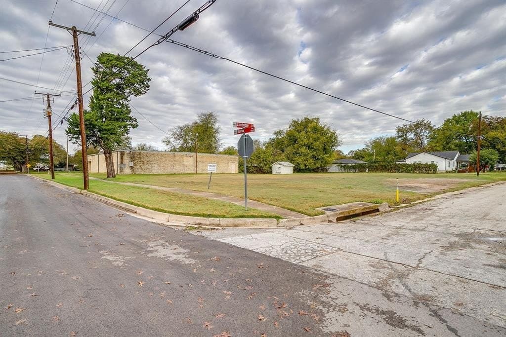 0.67 acres in Tarrant County - photo 14