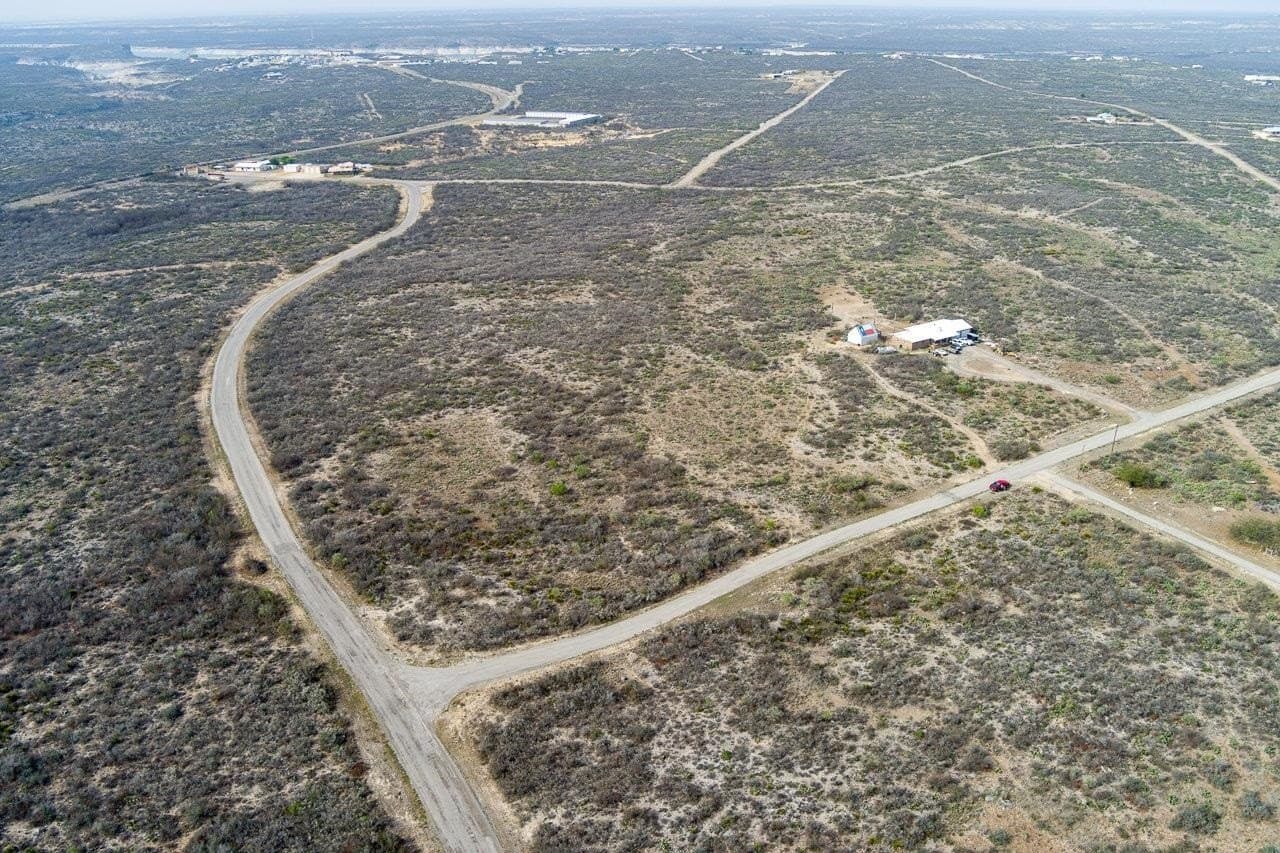 19.95 acres in Val Verde County - photo 4