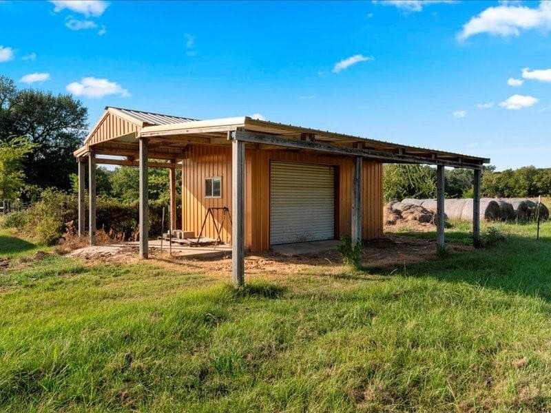 17.72 acres in Henderson County - photo 9