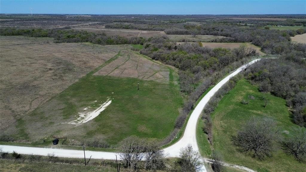 10.02 acres in Hill County - photo 2