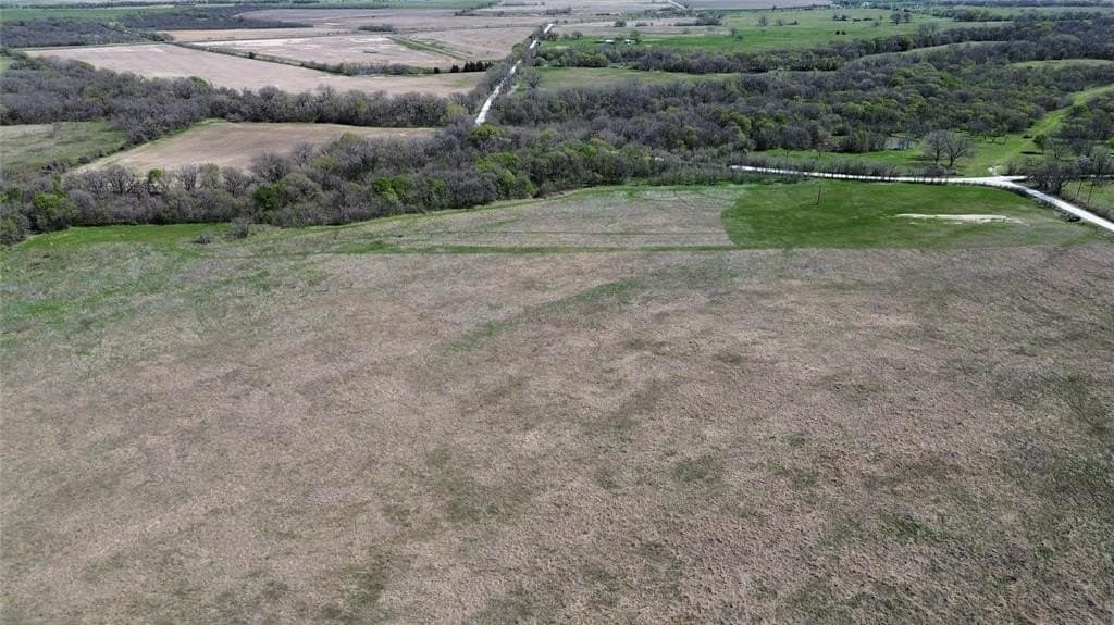 10.02 acres in Hill County - photo 4