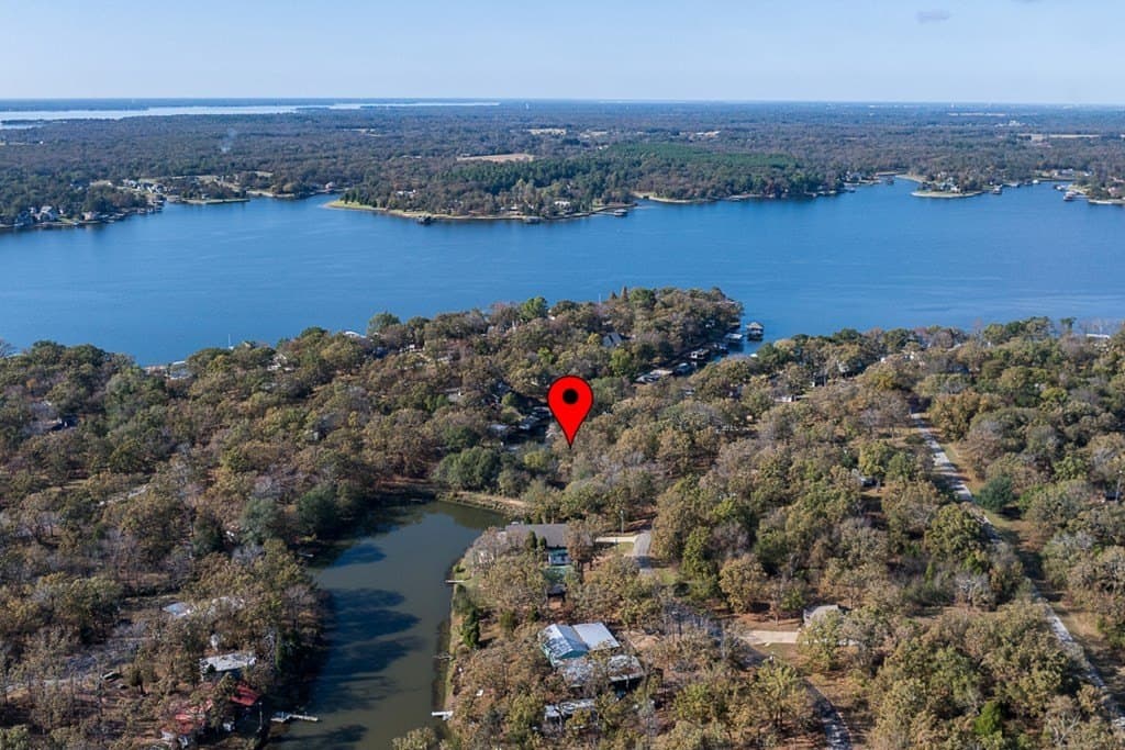 0.3 acres in Henderson County - photo 3