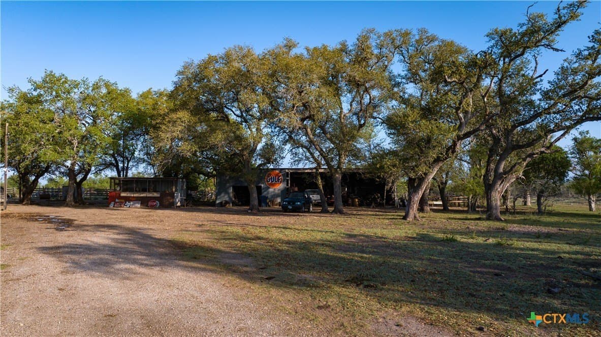 450 acres in Goliad County - photo 36