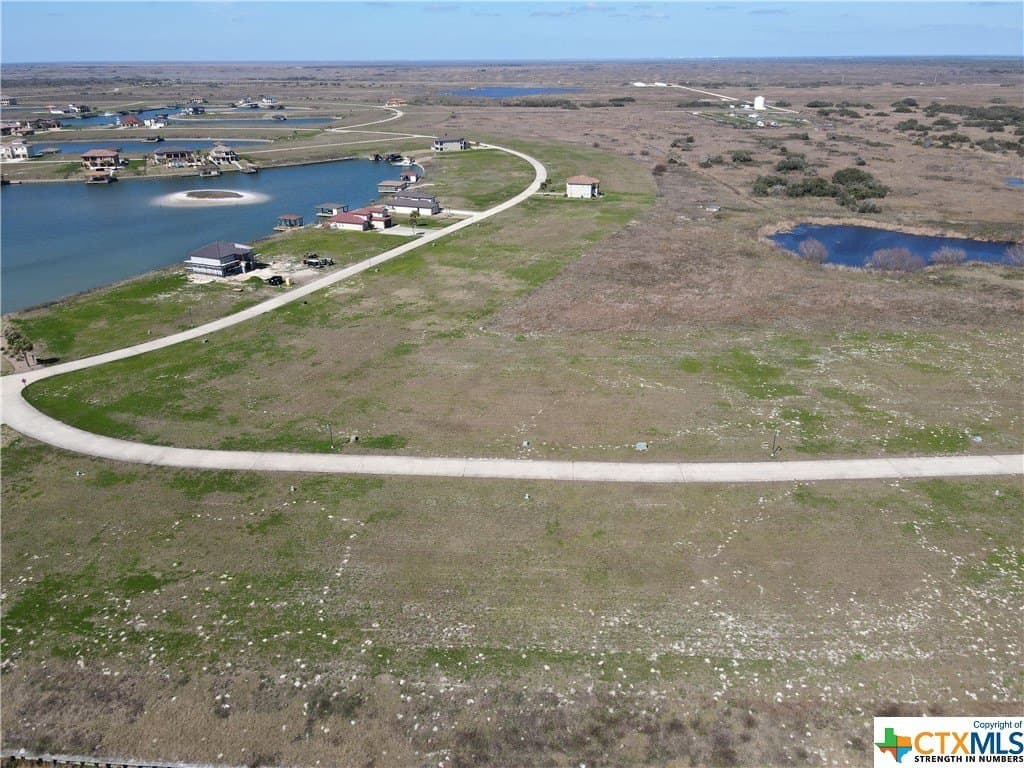 0.25 acres in Calhoun County - photo 4