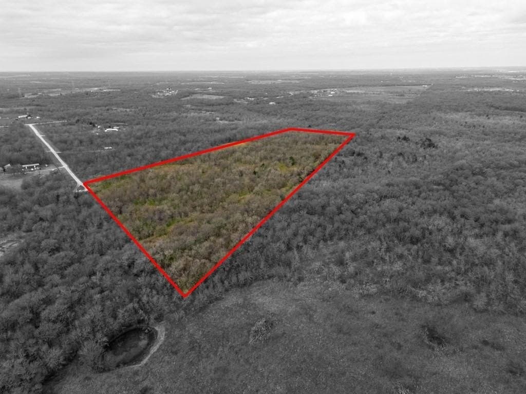 16.08 acres in Navarro County - photo 12