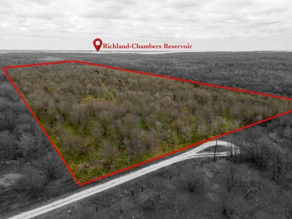 16.08 acres in Navarro County - photo 15