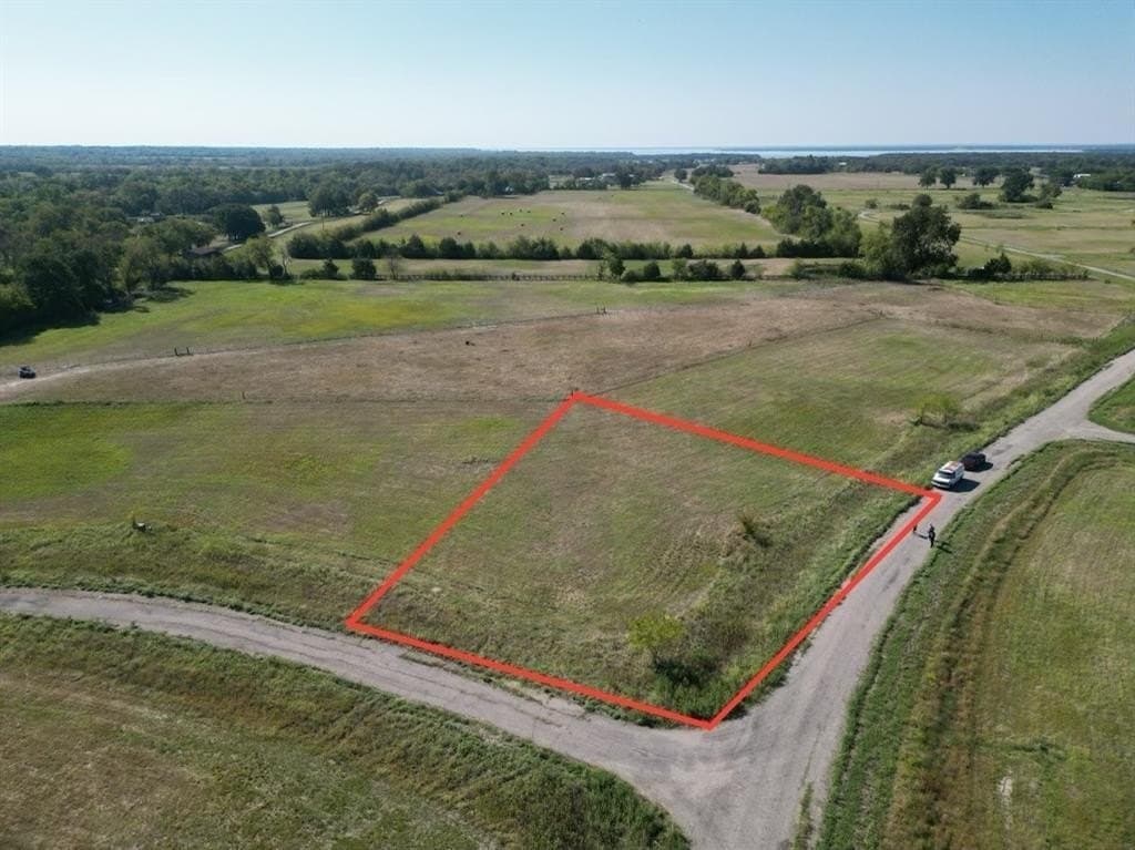 0.58 acres in Hunt County - photo 2
