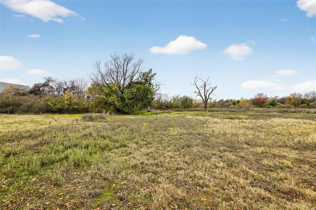 15.54 acres in Tarrant County - photo 11