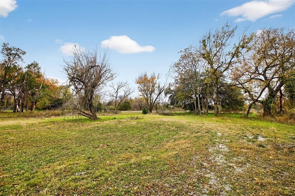 15.54 acres in Tarrant County - photo 3