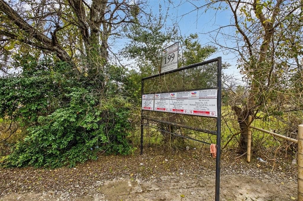 15.54 acres in Tarrant County - photo 15