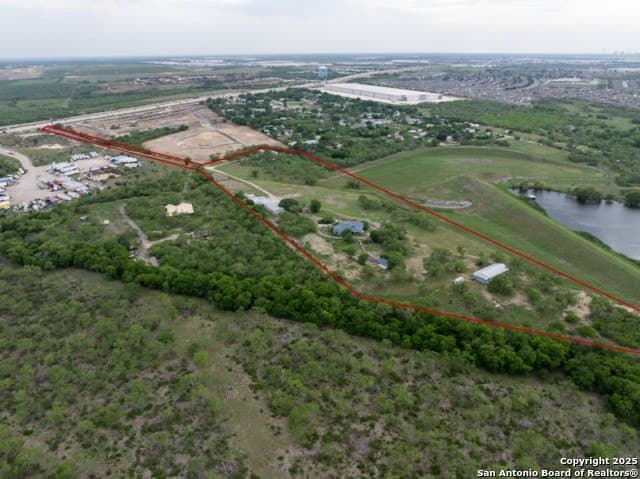 13.87 acres in Bexar County - photo 4