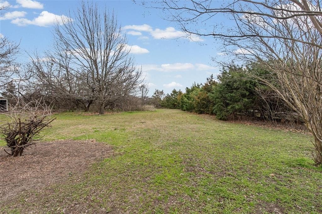 10.59 acres in Hunt County - photo 18