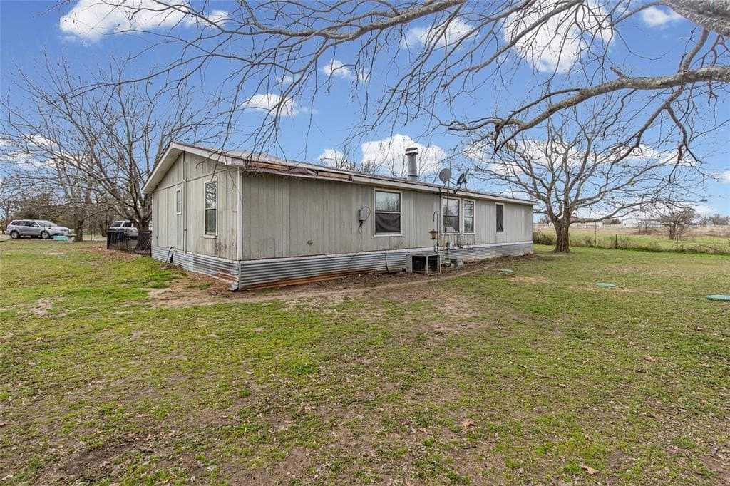 10.59 acres in Hunt County - photo 14