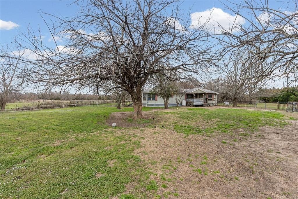 10.59 acres in Hunt County - photo 23