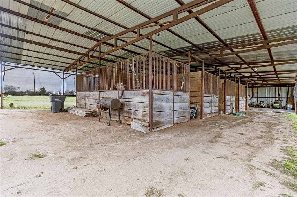 10.59 acres in Hunt County - photo 31