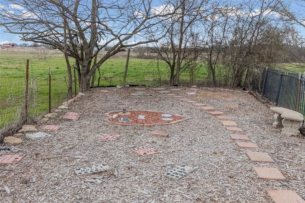 10.59 acres in Hunt County - photo 35