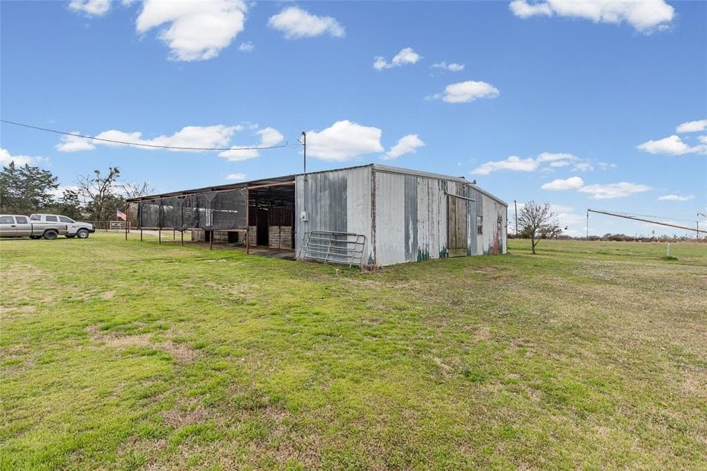 10.59 acres in Hunt County - photo 12