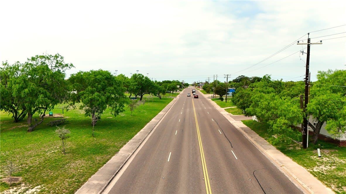 0.5 acres in Kleberg County - photo 6