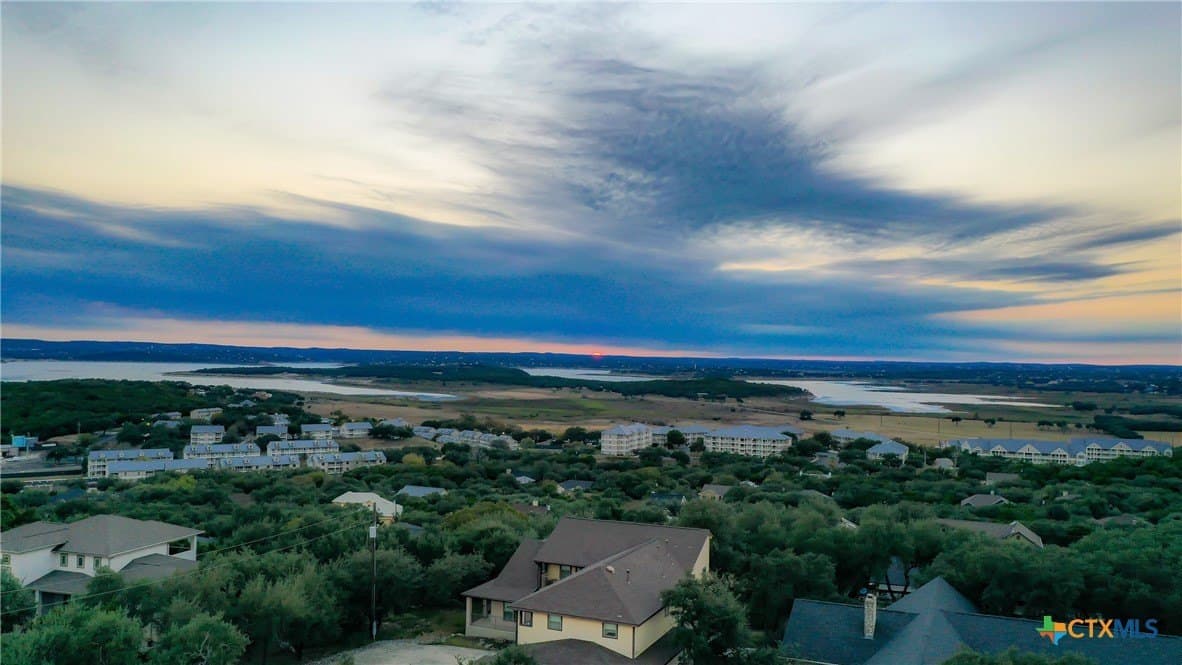 1.05 acres in Comal County - photo 2