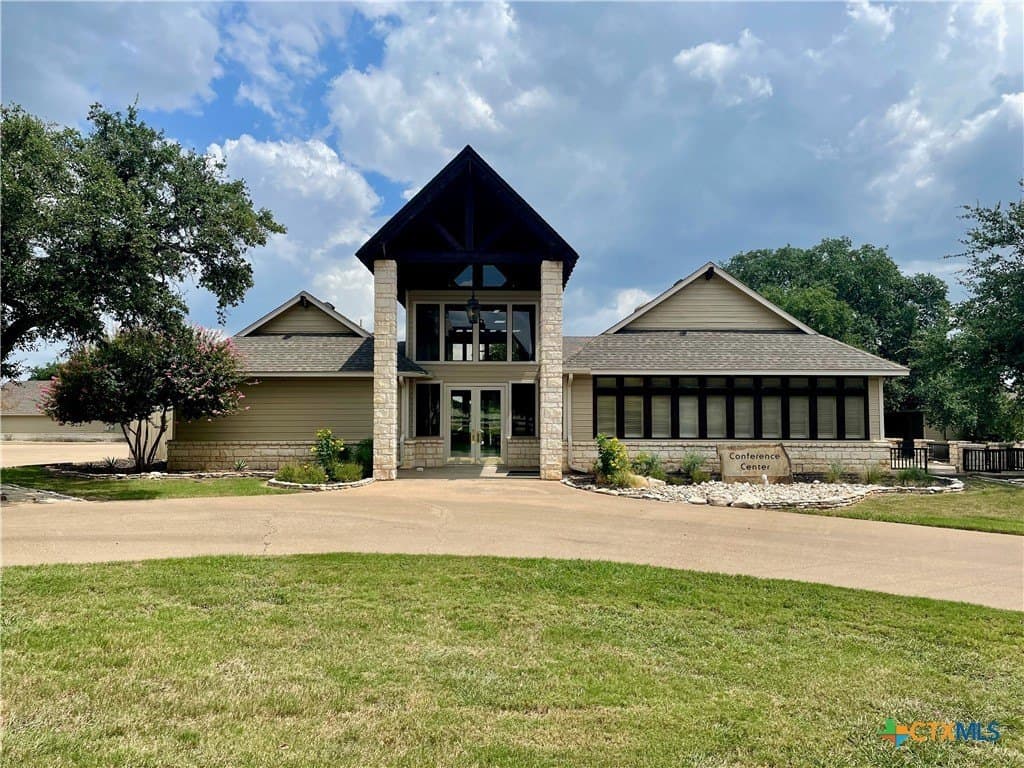 0.26 acres in Hill County - photo 6
