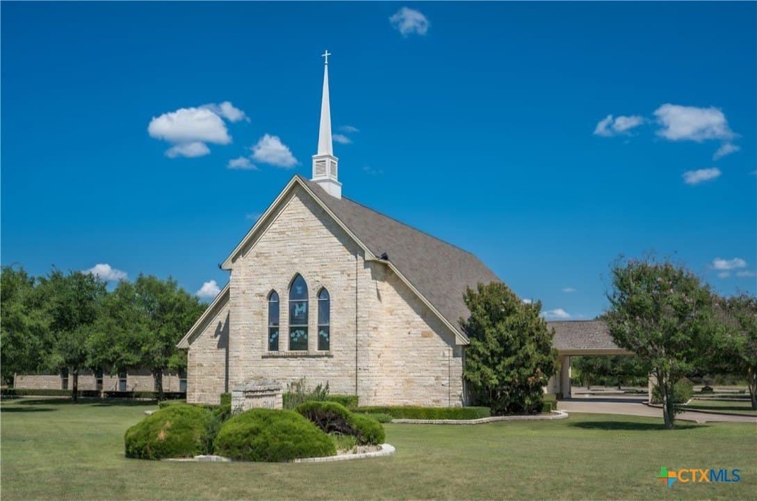 0.26 acres in Hill County - photo 10