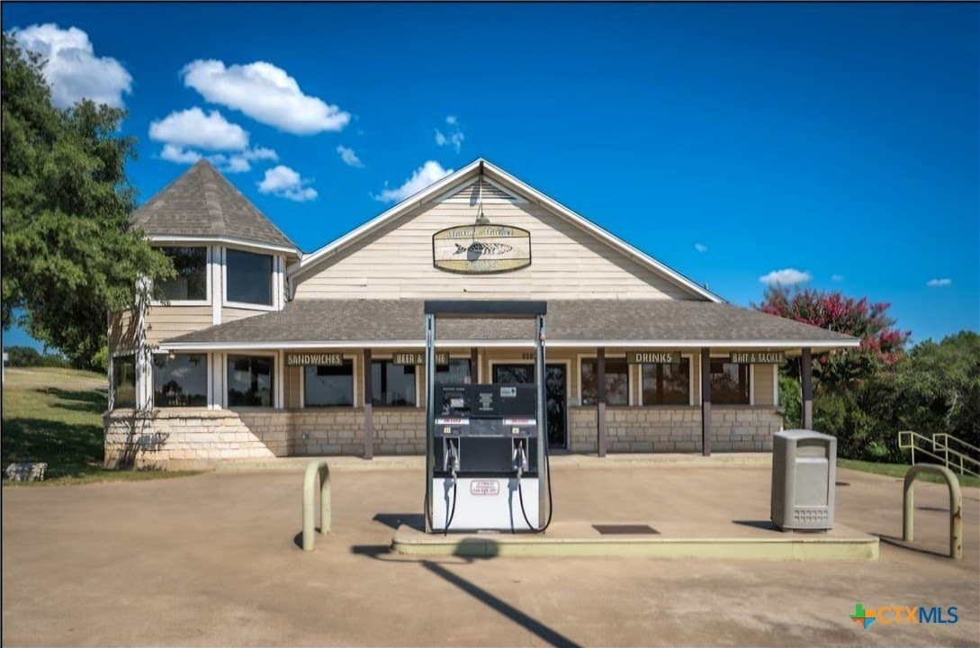 0.26 acres in Hill County - photo 11