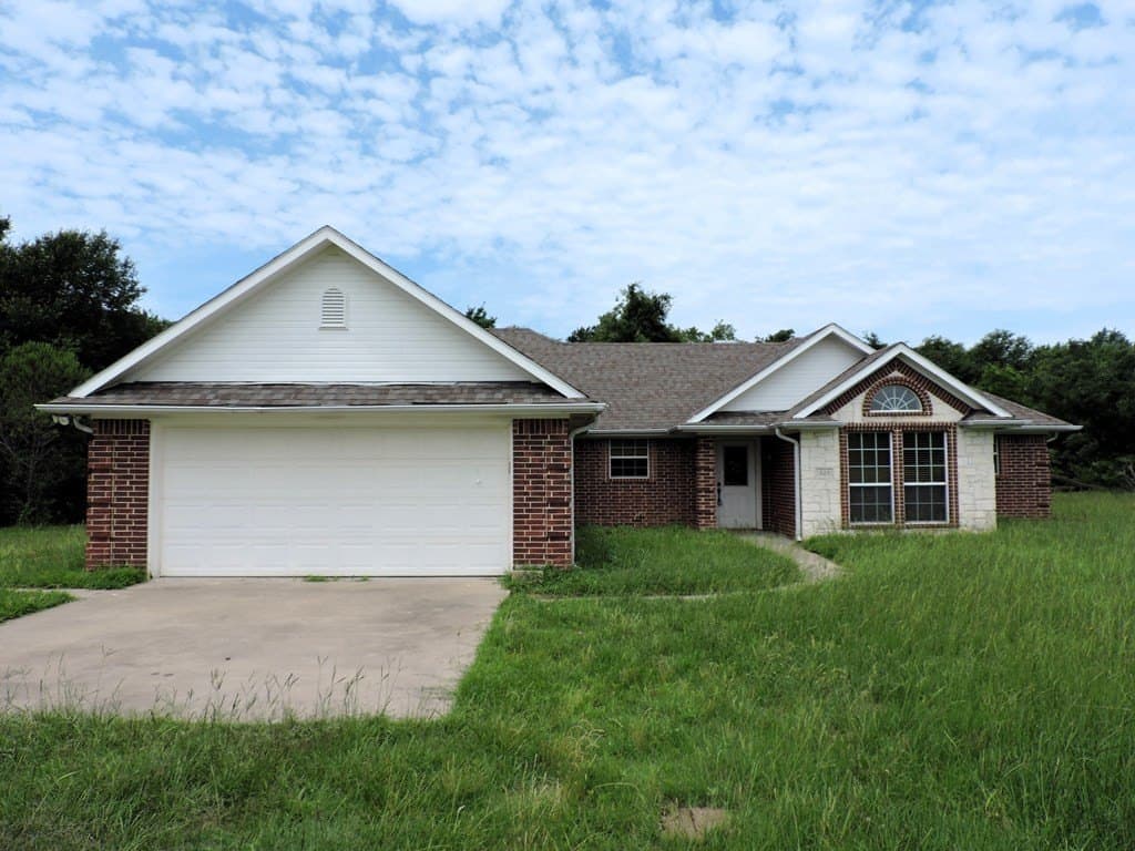 19.12 acres in Henderson County - photo 3