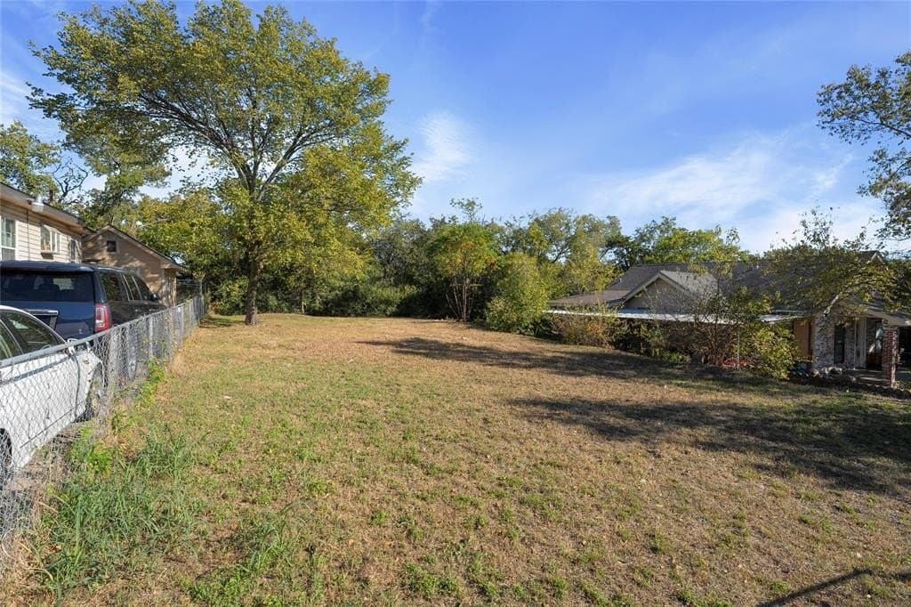 0.11 acres in Dallas County - photo 15