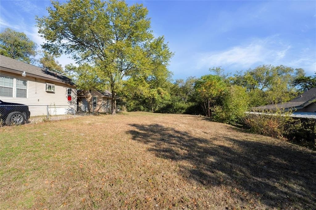 0.11 acres in Dallas County - photo 19