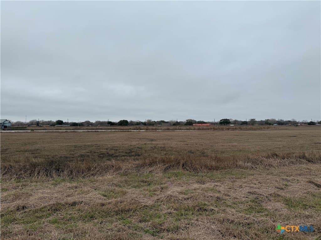 0.88 acres in Calhoun County - photo 5