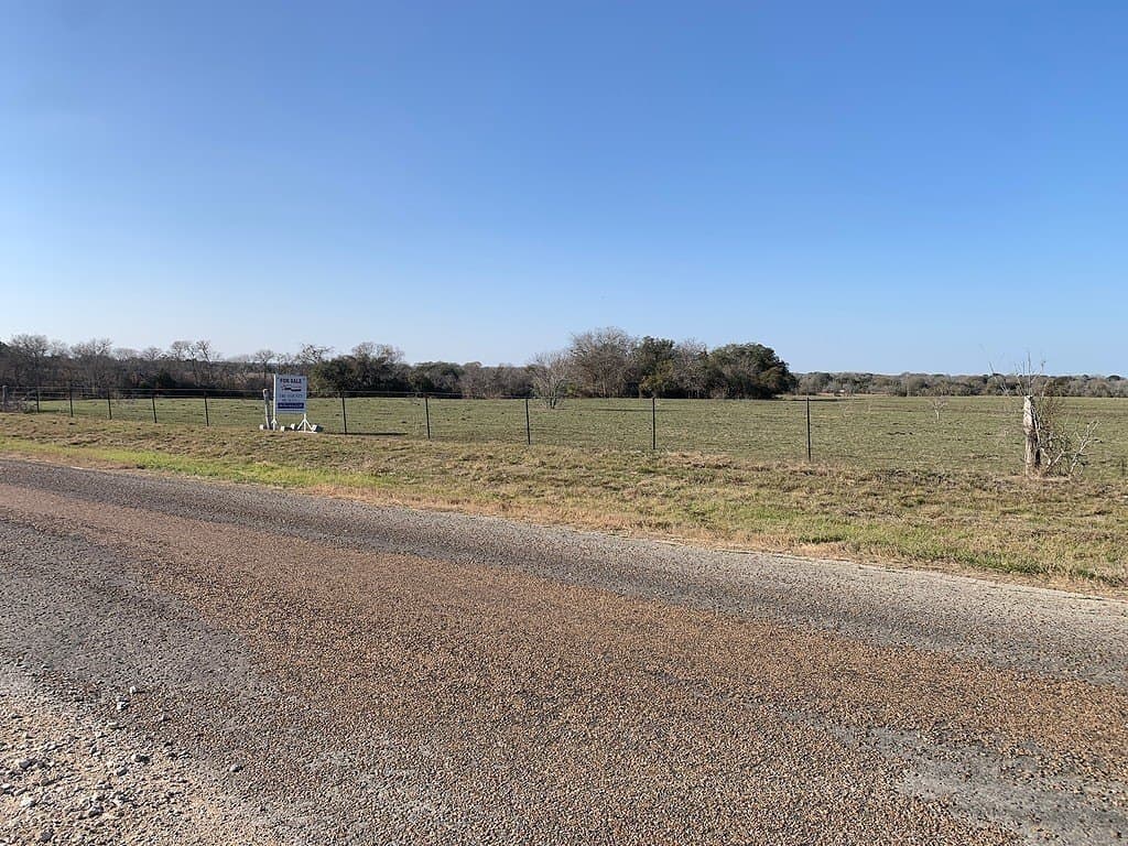 64 acres in Colorado County - photo 3