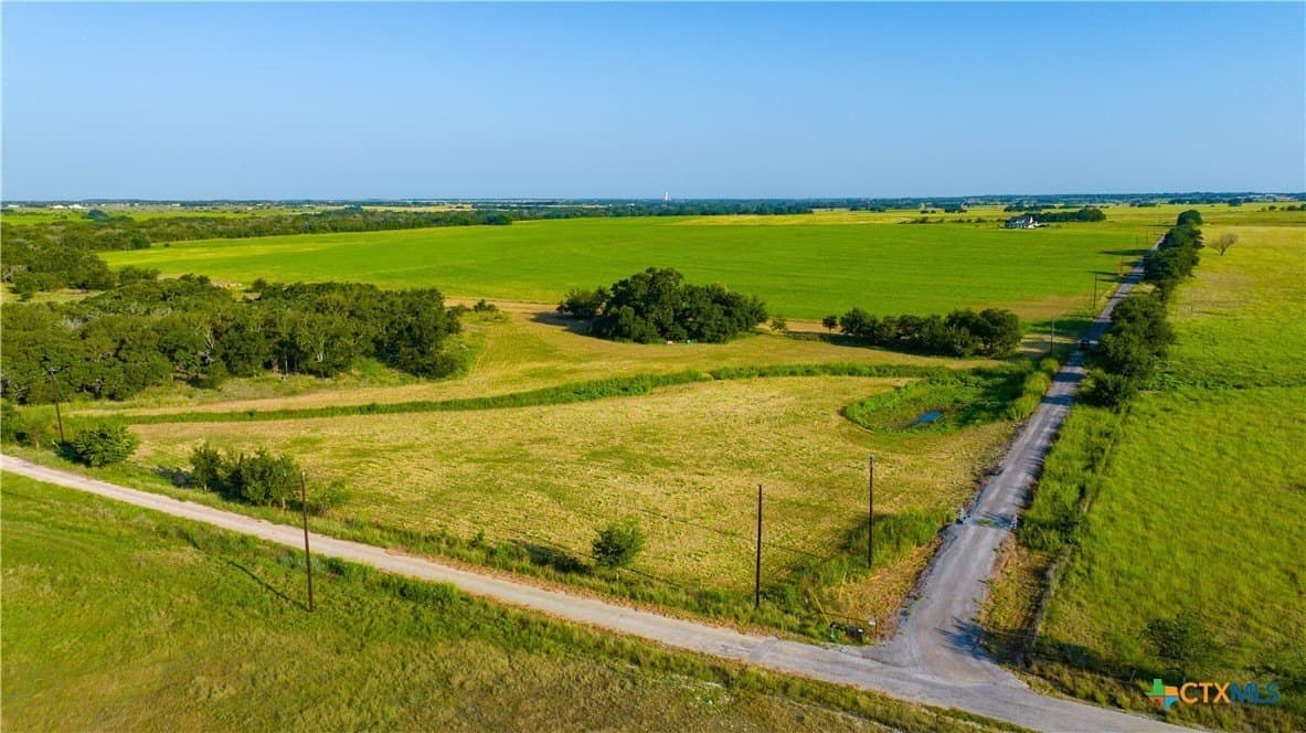 234 acres in Williamson County - photo 2