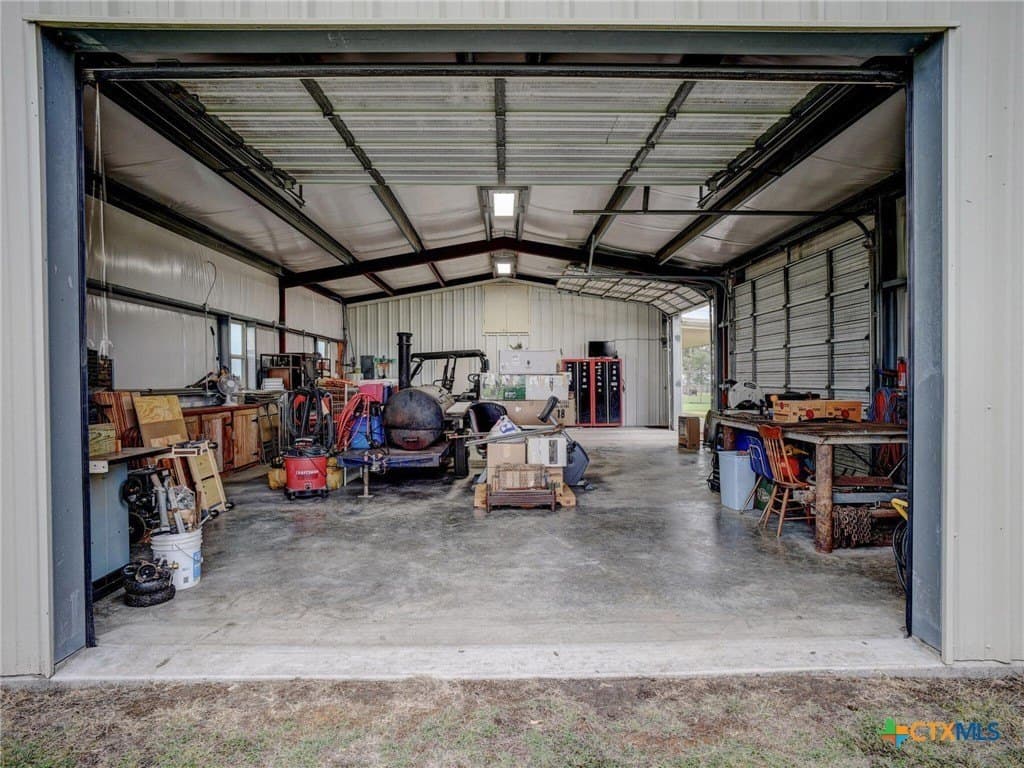 25 acres in Lavaca County - photo 39