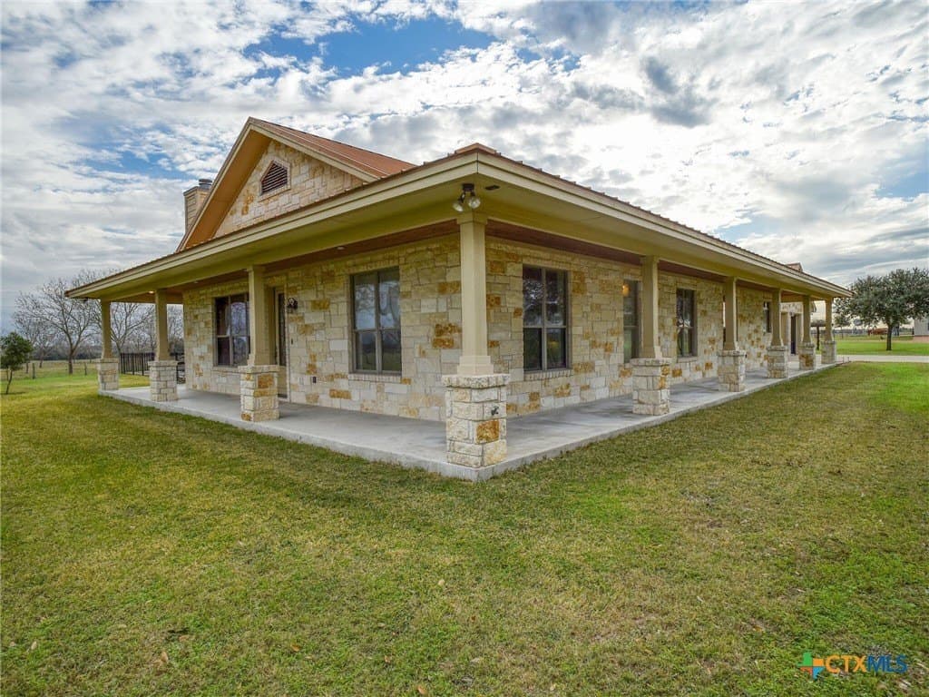 25 acres in Lavaca County - photo 6