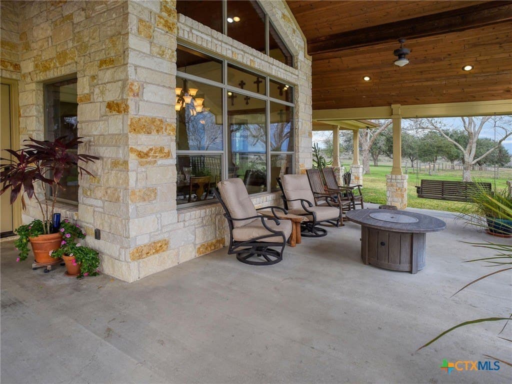 25 acres in Lavaca County - photo 26