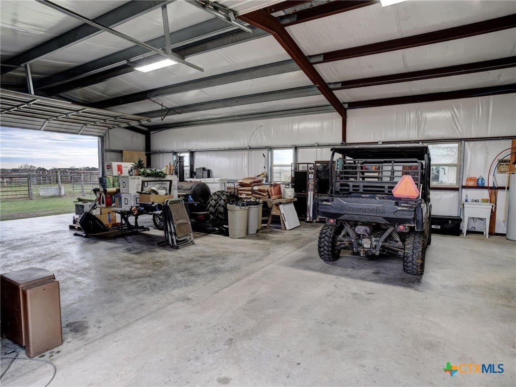 25 acres in Lavaca County - photo 38